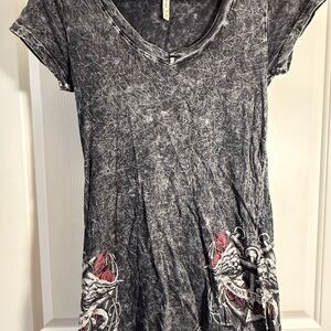 American Age Black Graphic Short Sleeve Top